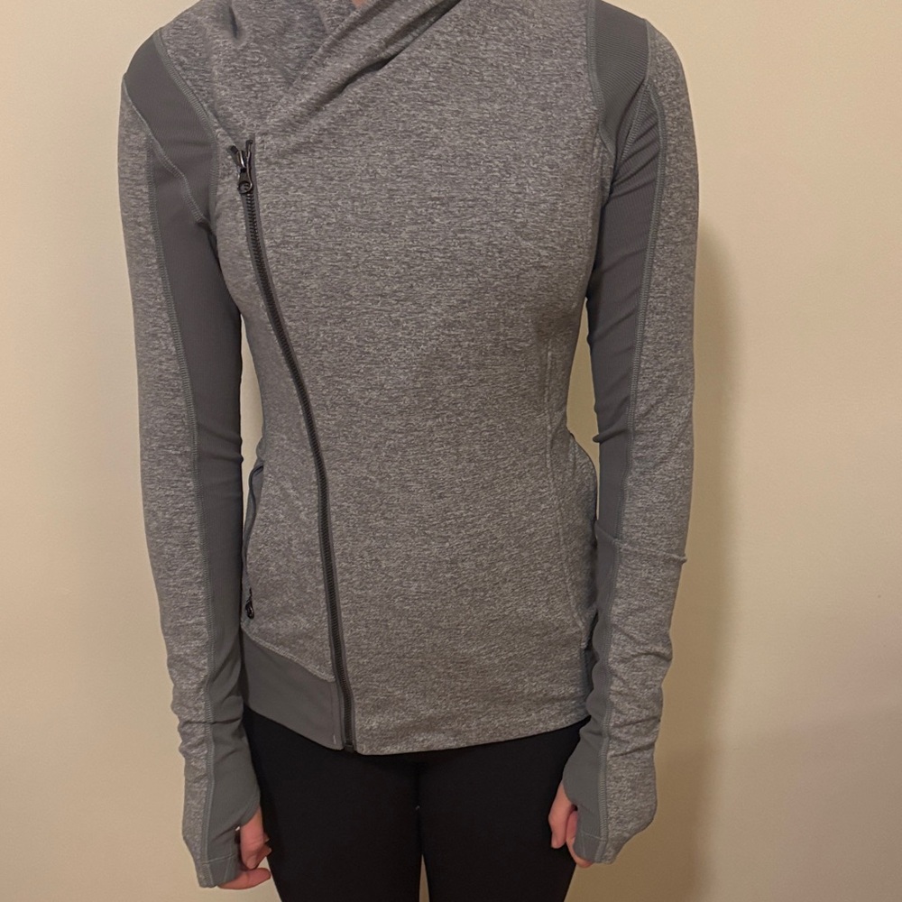 Lululemon Athletica Heather Gray Asymmetrical Jacket.only worn a few times.